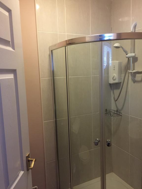 Lakeland Guest House بيمبروك دوك المظهر الخارجي الصورة
