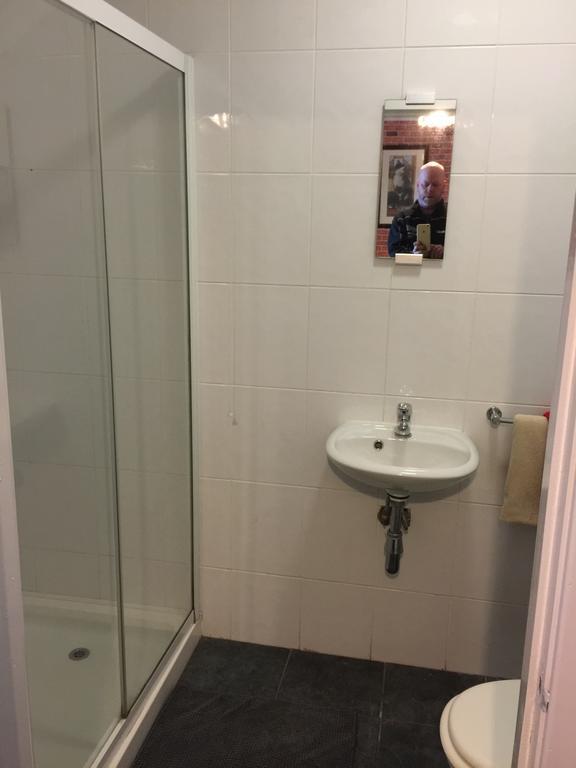 Lakeland Guest House بيمبروك دوك المظهر الخارجي الصورة