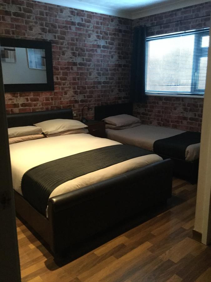 Lakeland Guest House بيمبروك دوك المظهر الخارجي الصورة