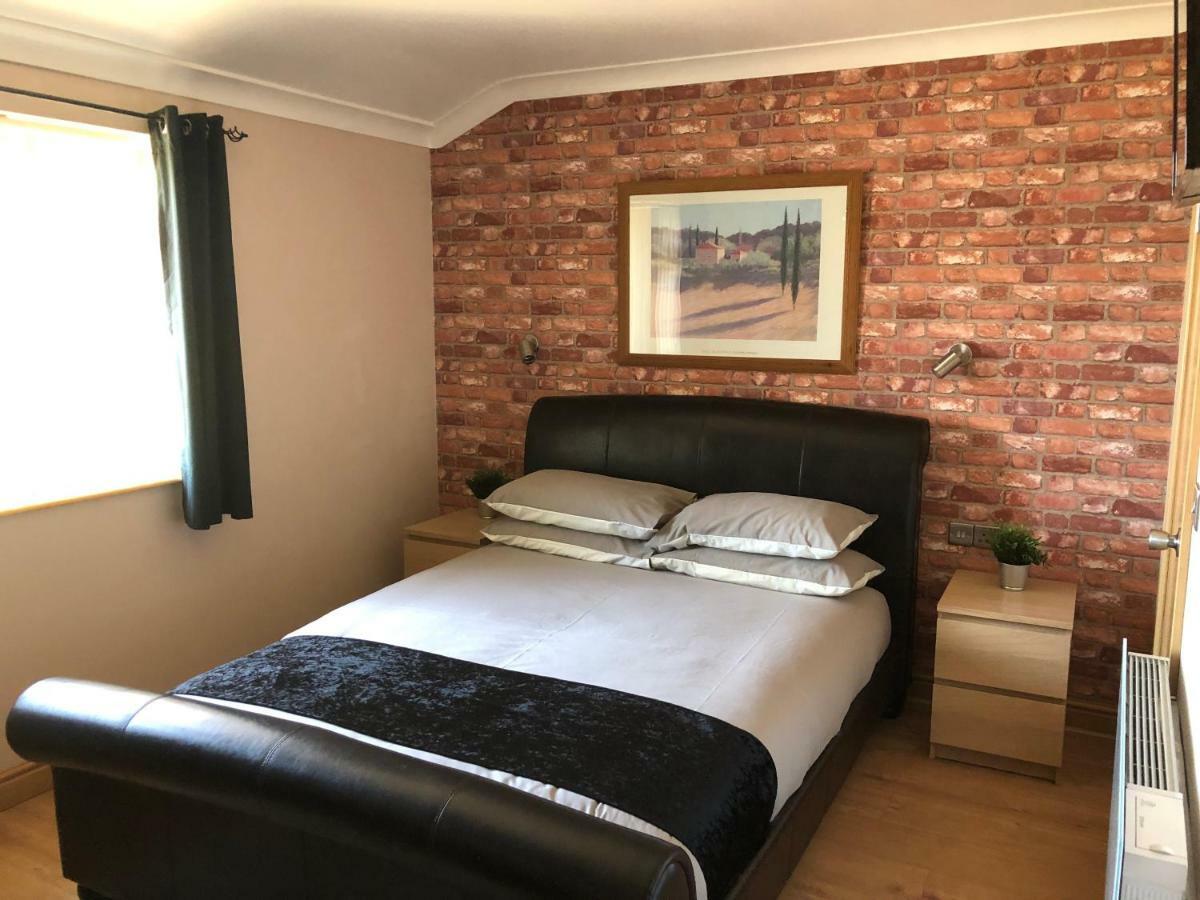 Lakeland Guest House بيمبروك دوك المظهر الخارجي الصورة