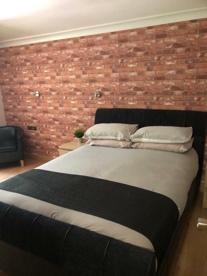 Lakeland Guest House بيمبروك دوك المظهر الخارجي الصورة