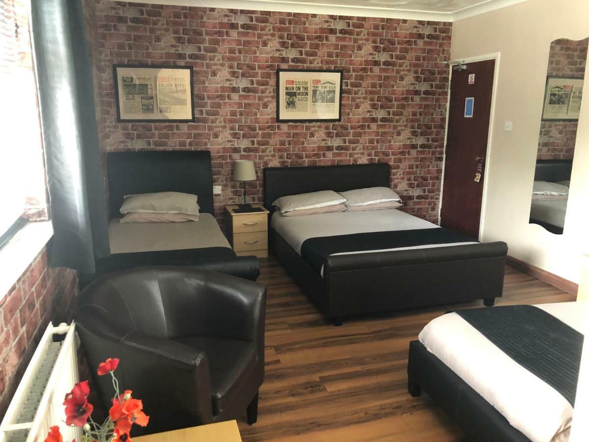 Lakeland Guest House بيمبروك دوك المظهر الخارجي الصورة